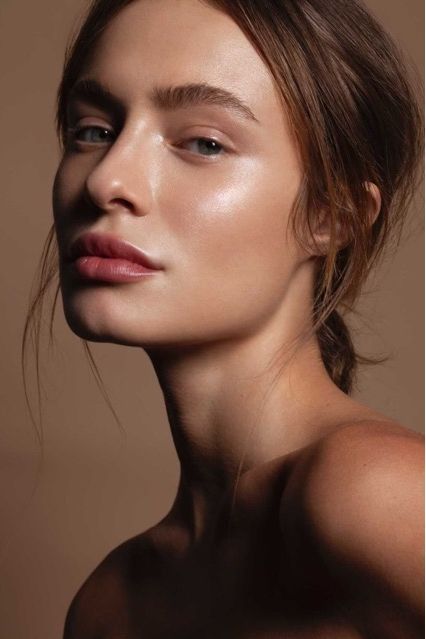 El autocuidado empieza con pequeños gestos. En Kim & Co. los transformamos en experiencias de belleza y bienestar.
